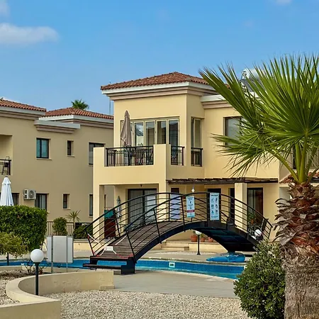 Sabai - Pool, Sea View And Sunset Terraces דירה פאפוס